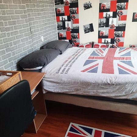 Au Bonheur Des Enfants Bed & Breakfast Ibos Luaran gambar