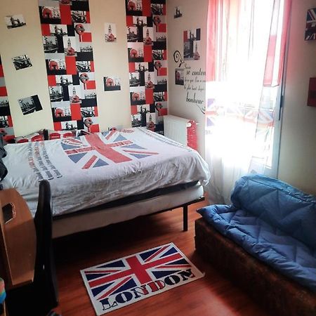Au Bonheur Des Enfants Bed & Breakfast Ibos Luaran gambar