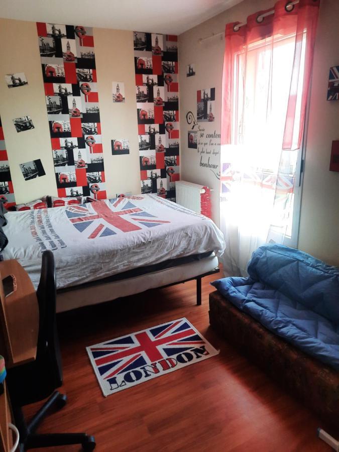 Au Bonheur Des Enfants Bed & Breakfast Ibos Luaran gambar
